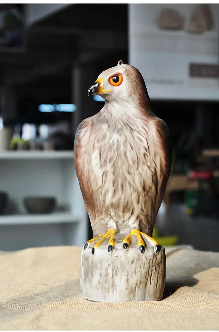 Lifelike Hawk Decoy ChandeliersLife®
