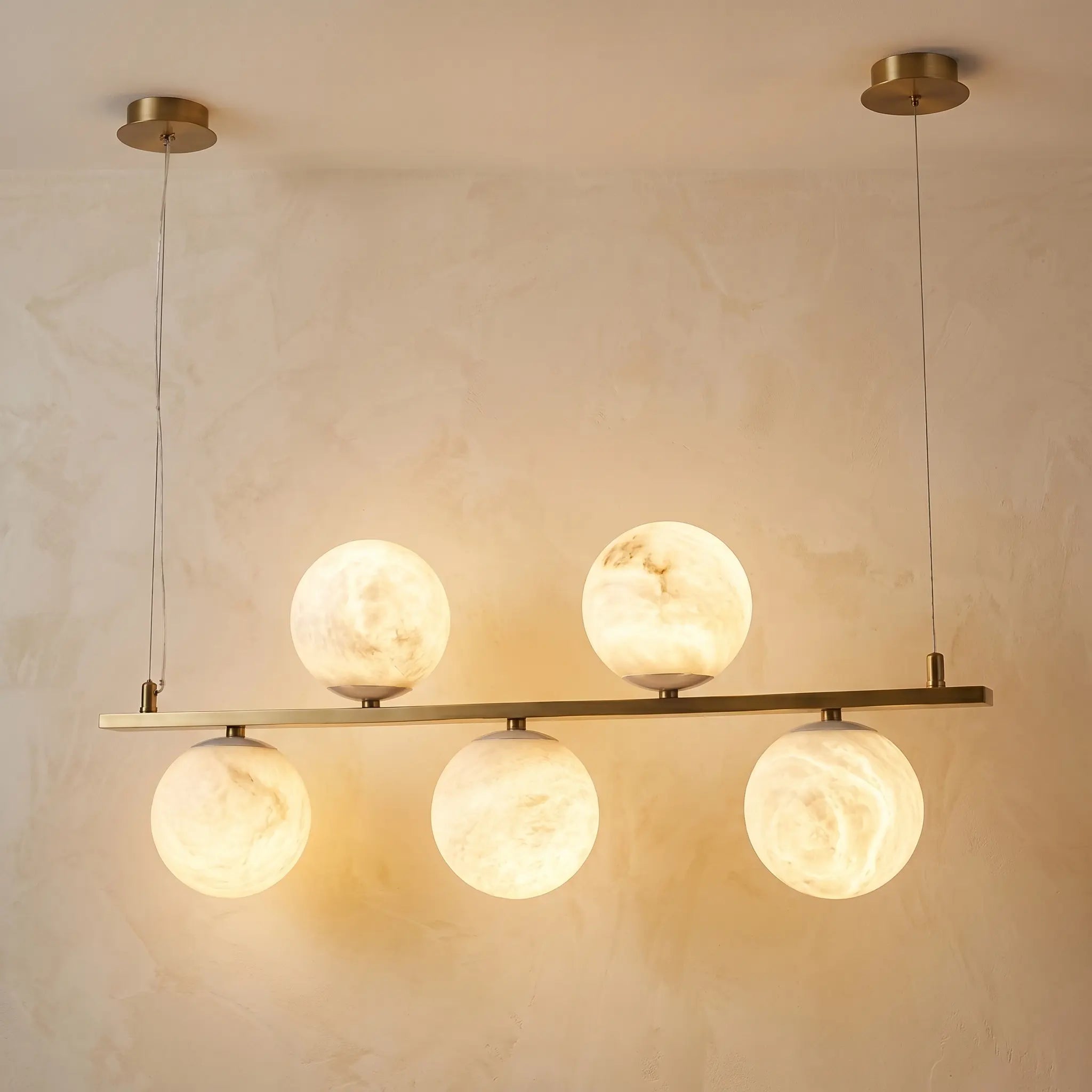 Brass Linear Alabaster Pendant Light Yiosi